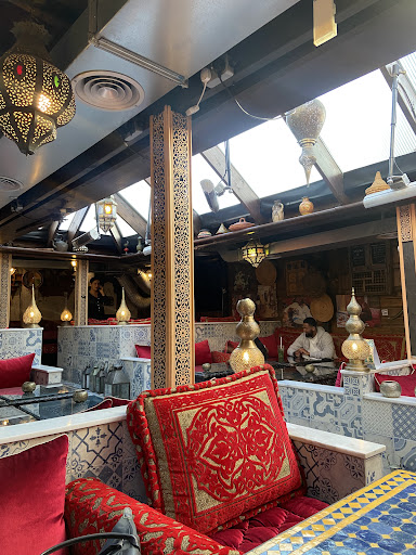 Photo of Oasis lounge - 1 Church Ln, London N2 8DX